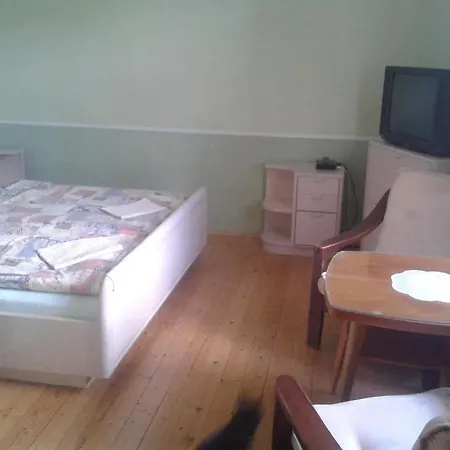 Dora Guest house